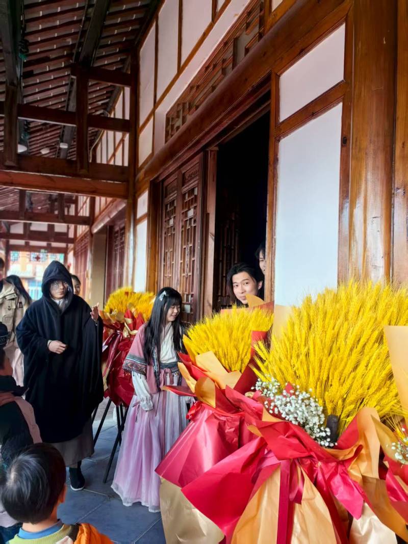 沉浸赋能：理塘县景区演艺的差异化突围之路